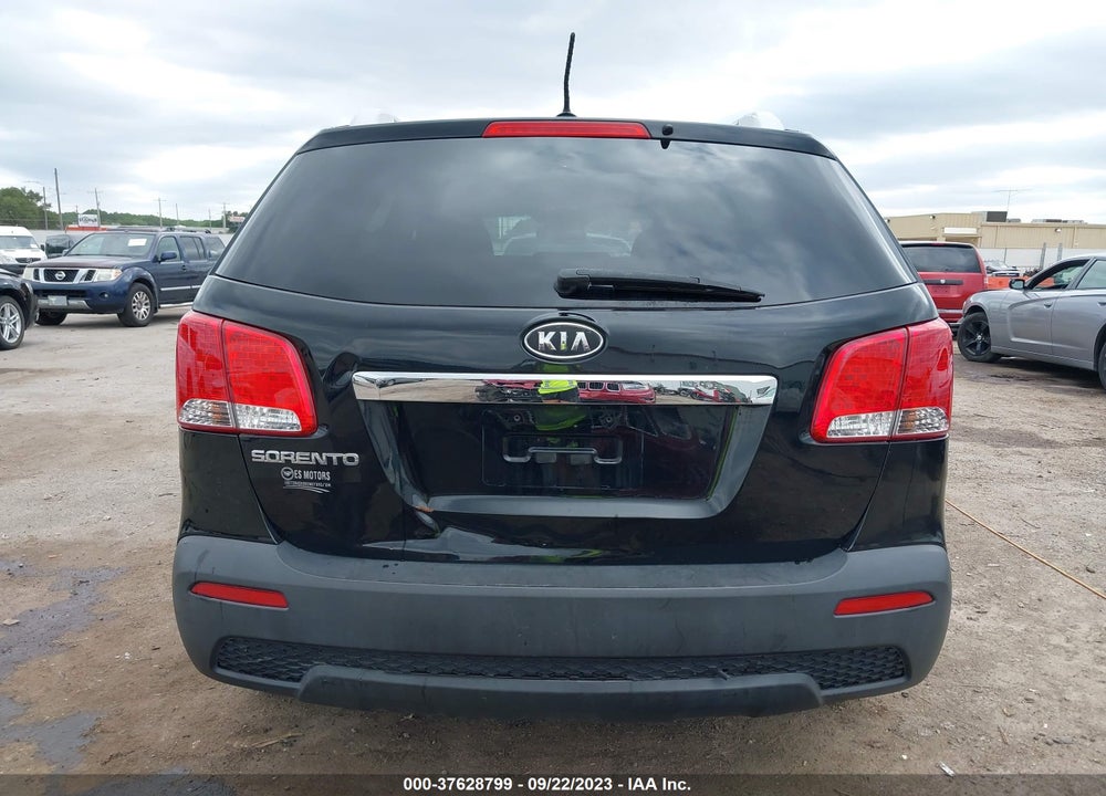 2013 KIA SORENTO LX V6 VIN: 5XYKT4A25DG309860