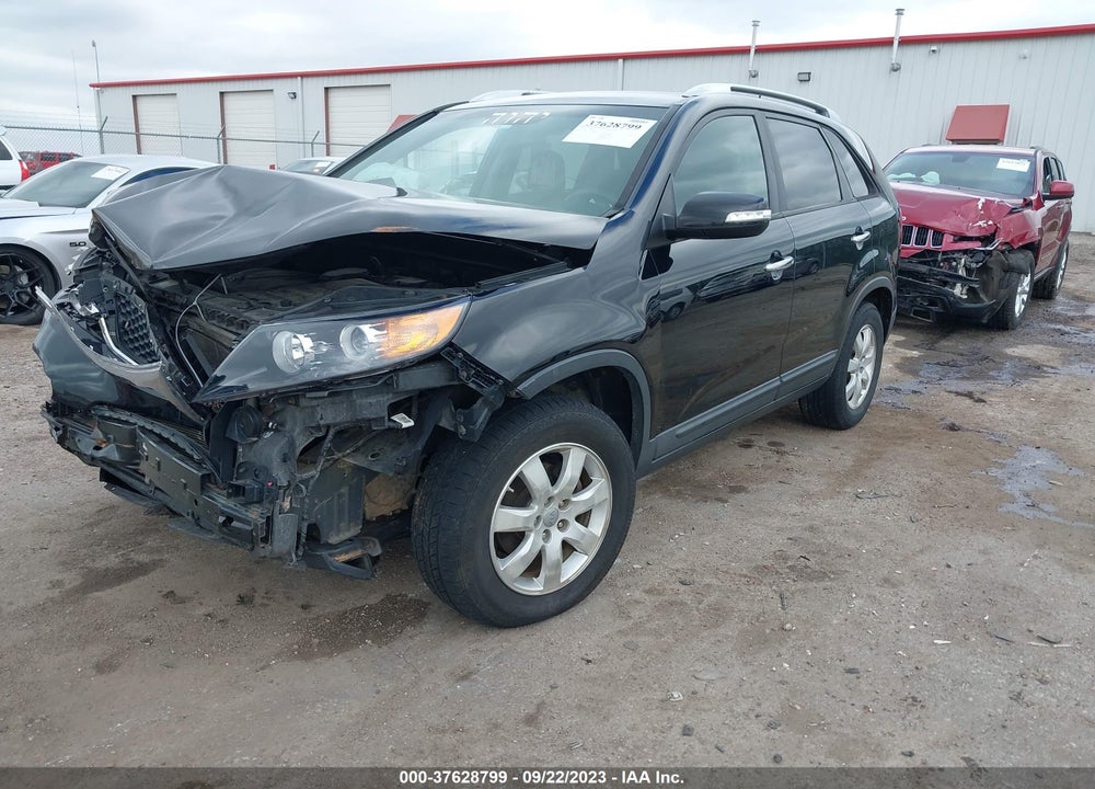 2013 KIA SORENTO LX V6 VIN: 5XYKT4A25DG309860