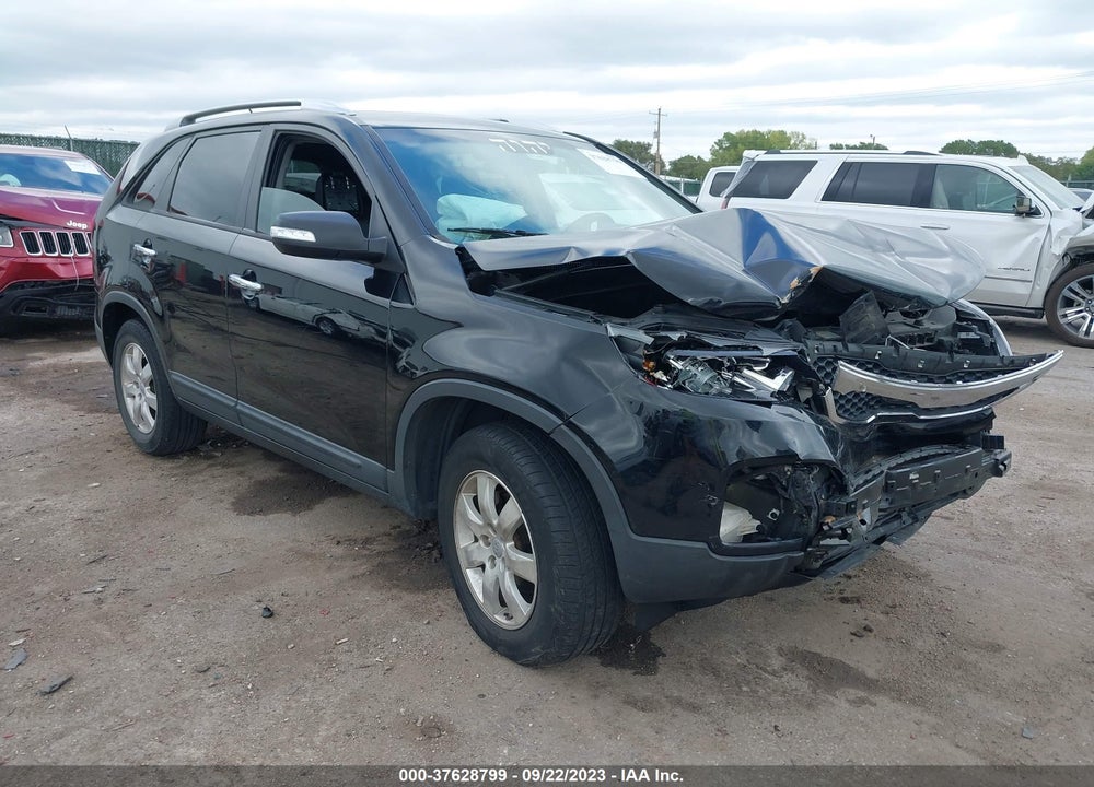 2013 KIA SORENTO LX V6 VIN: 5XYKT4A25DG309860