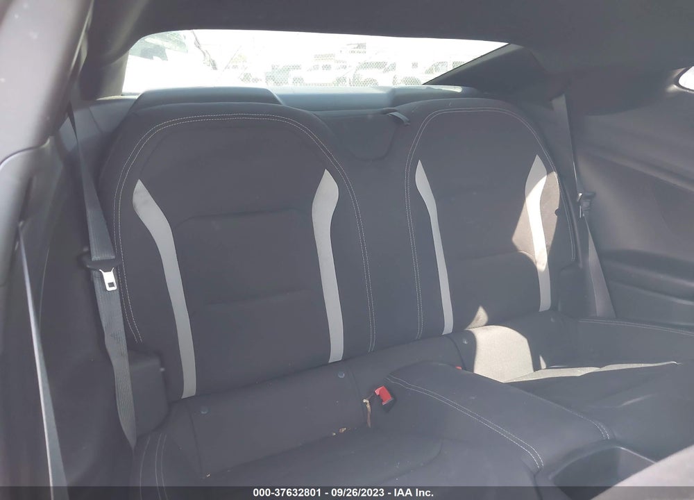 2021 CHEVROLET CAMARO RWD 1LT VIN: 1G1FB1RS7M0132640