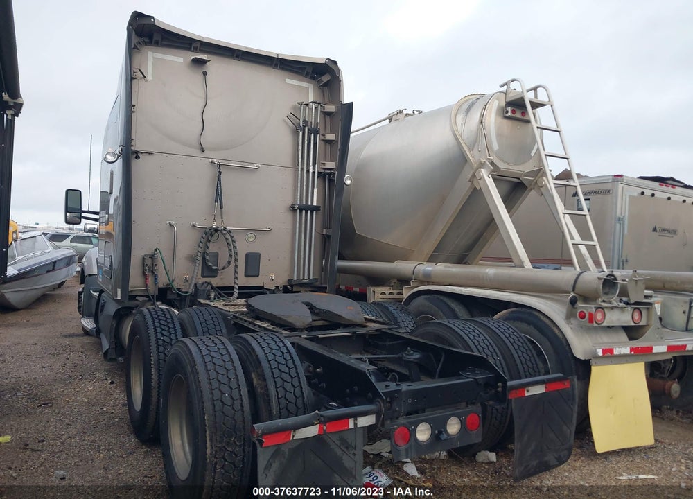2017 KENWORTH T680 VIN: 1XKYDP9X4HJ148226