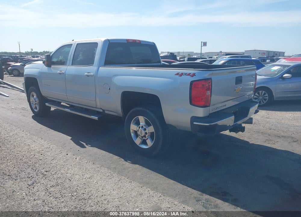 2018 CHEVROLET SILVERADO 2500HD LT VIN: 1GC1KVEY8JF217238