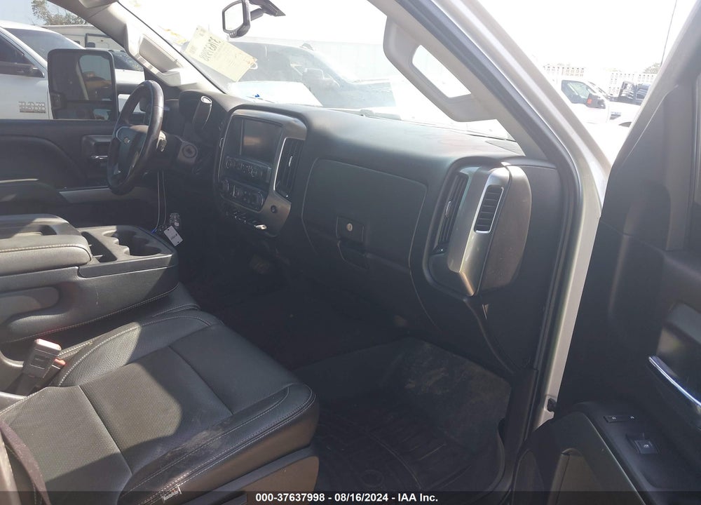 2018 CHEVROLET SILVERADO 2500HD LT VIN: 1GC1KVEY8JF217238