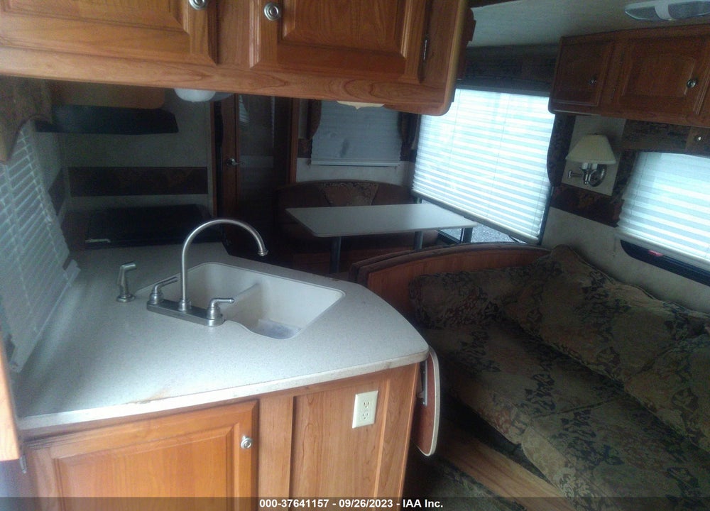 2010 FOREST RIVER --- VIN: 4X4FSRH27A3002076