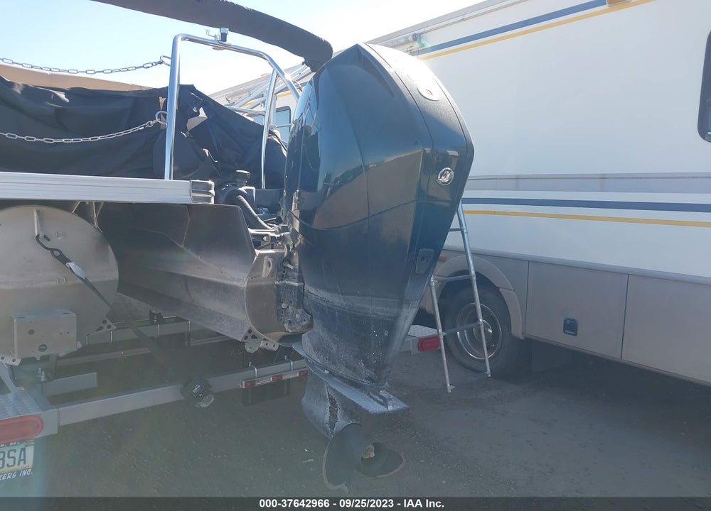 2021 BARLETTA PONTOON VIN: BDF03619F021