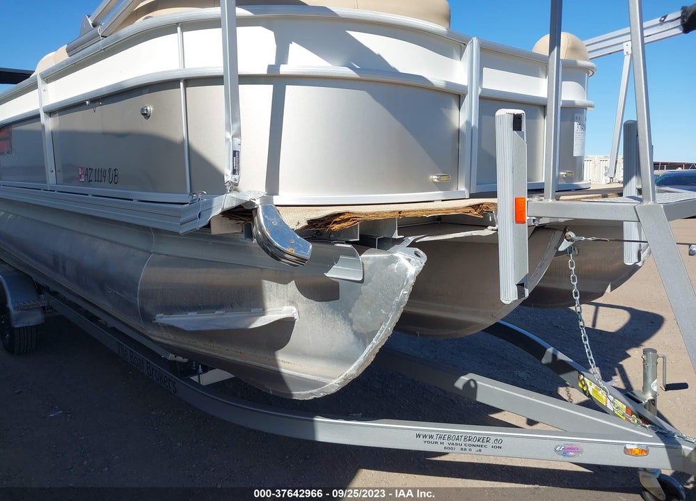 2021 BARLETTA PONTOON VIN: BDF03619F021