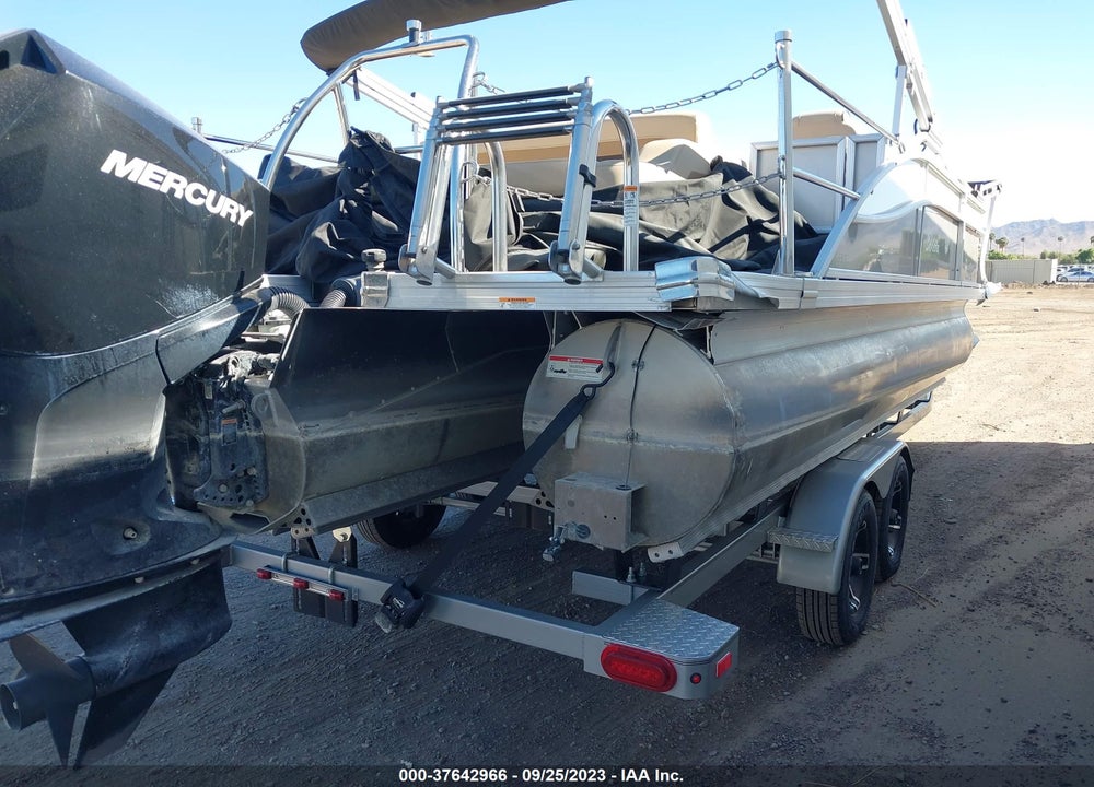 2021 BARLETTA PONTOON VIN: BDF03619F021