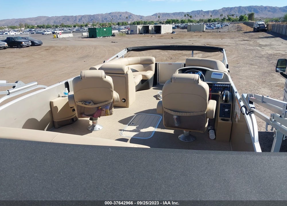 2021 BARLETTA PONTOON VIN: BDF03619F021