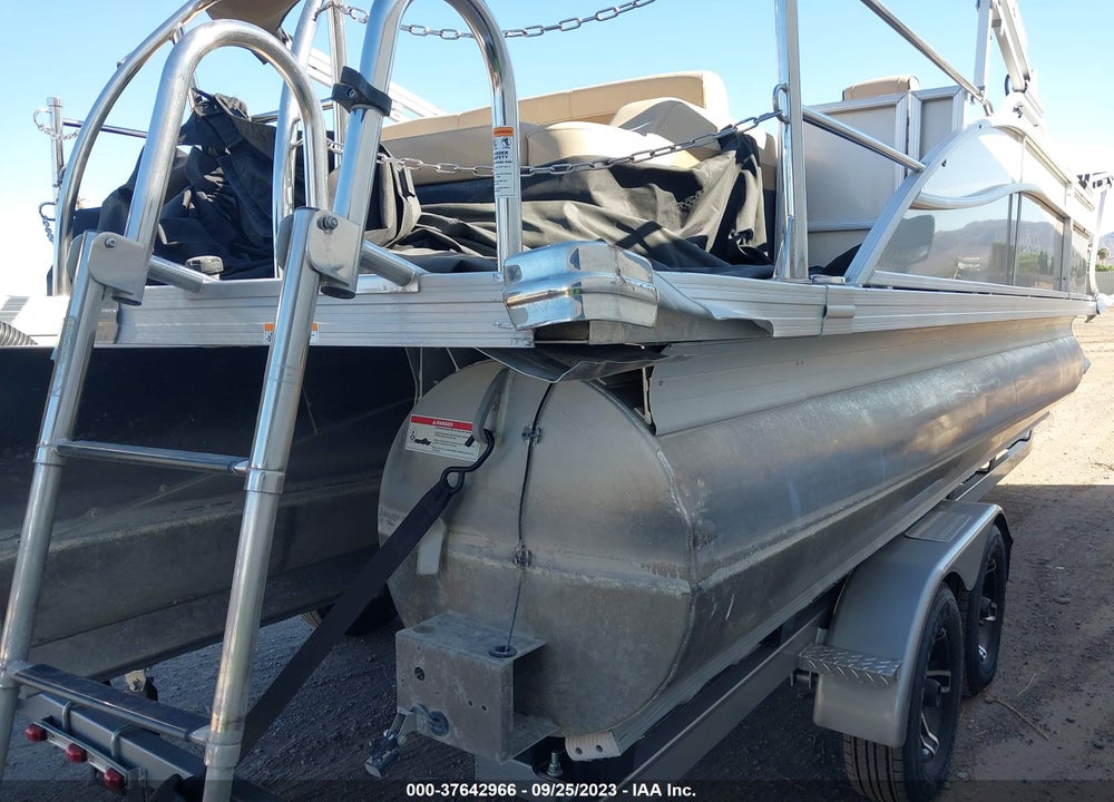 2021 BARLETTA PONTOON VIN: BDF03619F021