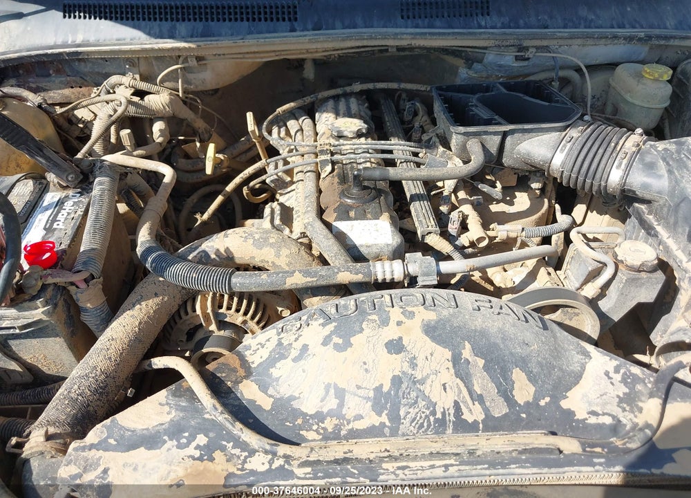 2000 JEEP GRAND CHEROKEE LAREDO VIN: 1J4GW48S0YC413230