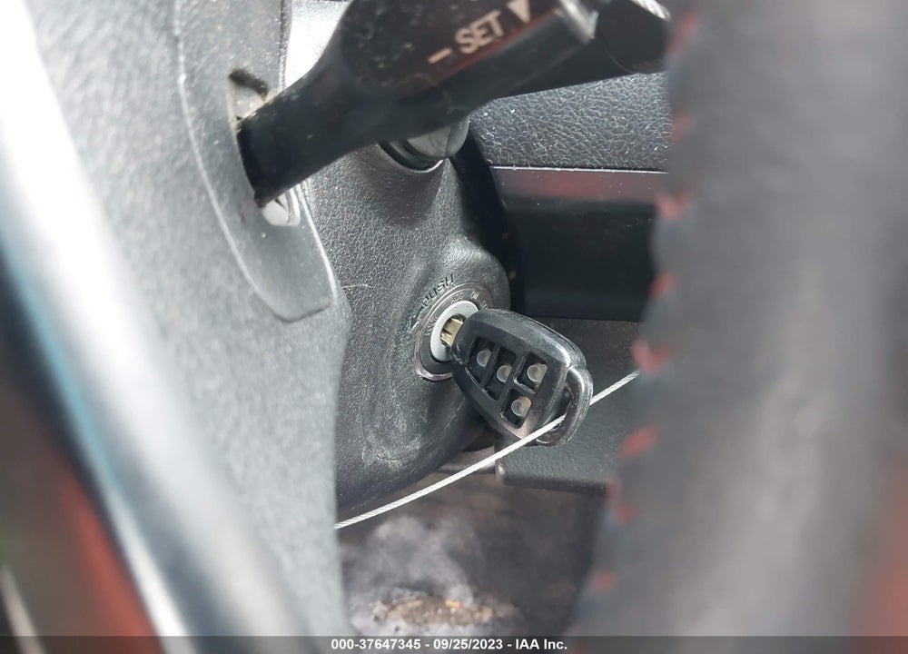 2017 TOYOTA CAMRY SE VIN: 4T1BF1FK4HU747171