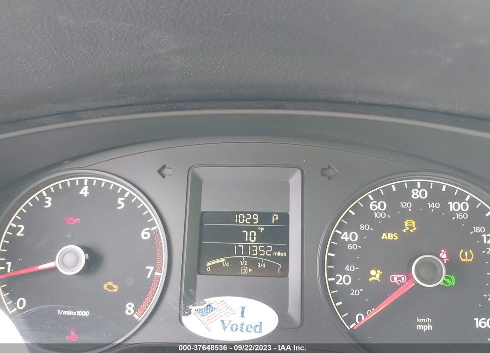 2011 VOLKSWAGEN JETTA 2.5L SE VIN: 3VWDX7AJ2BM327204