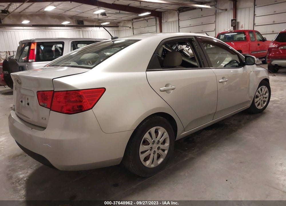 2012 KIA FORTE VIN: KNAFU4A2XC5516456