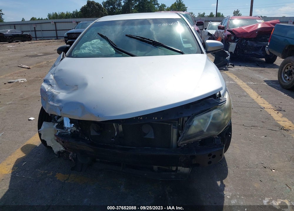 2014 TOYOTA CAMRY SE VIN: 4T1BF1FK1EU379298
