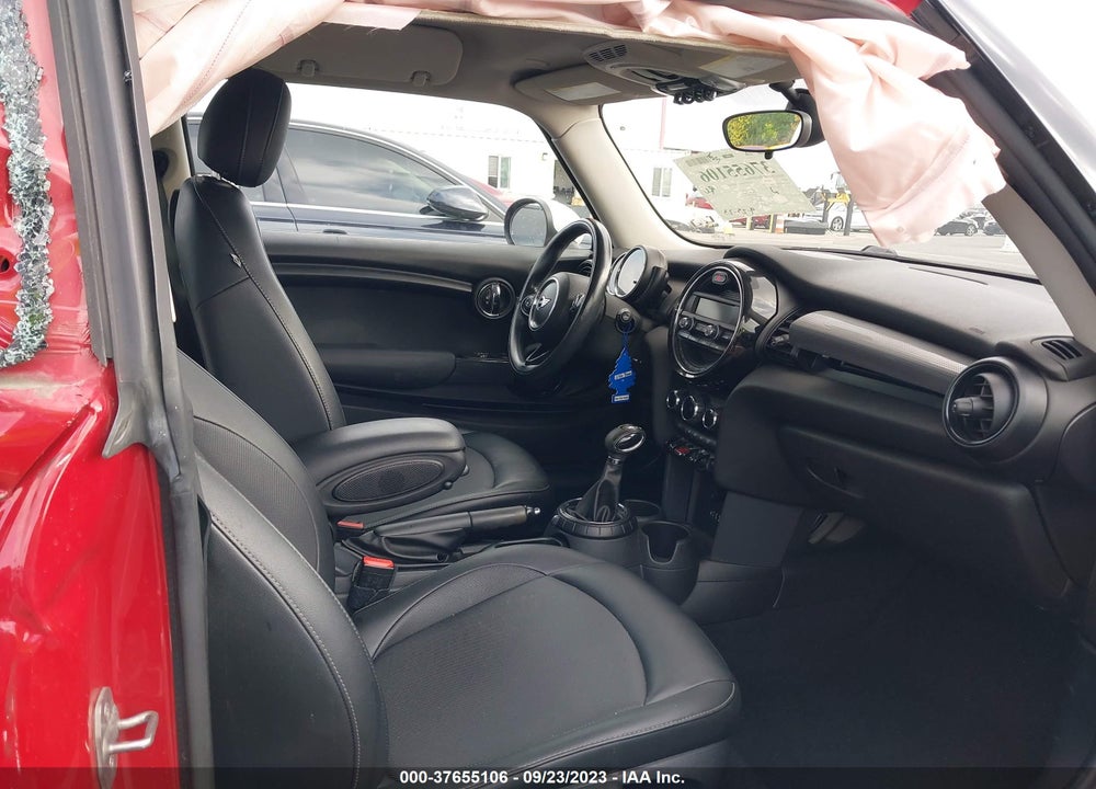 2015 MINI HARDTOP COOPER VIN: WMWXM5C52FT937203