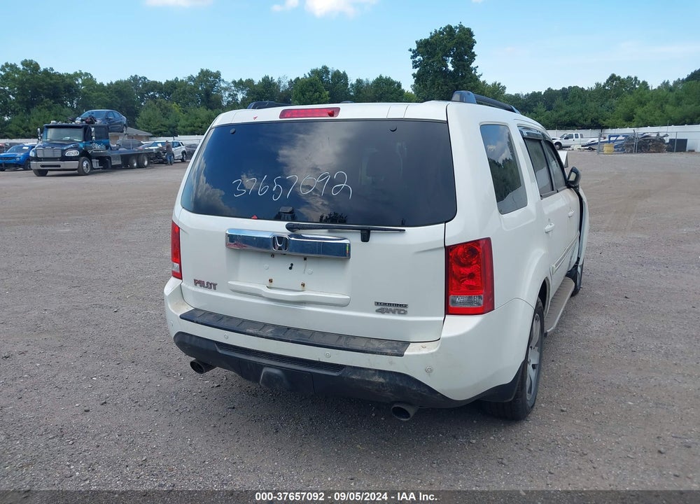 2015 HONDA PILOT TOURING VIN: 5FNYF4H90FB053545