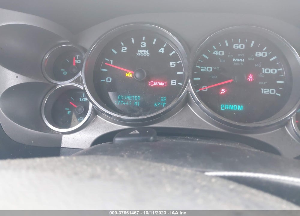 2013 CHEVROLET SILVERADO 1500 LT VIN: 1GCRCSE04DZ382182