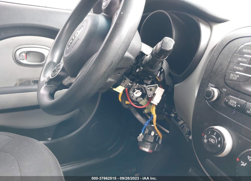 2014 KIA SOUL VIN: KNDJP3A52E7072697