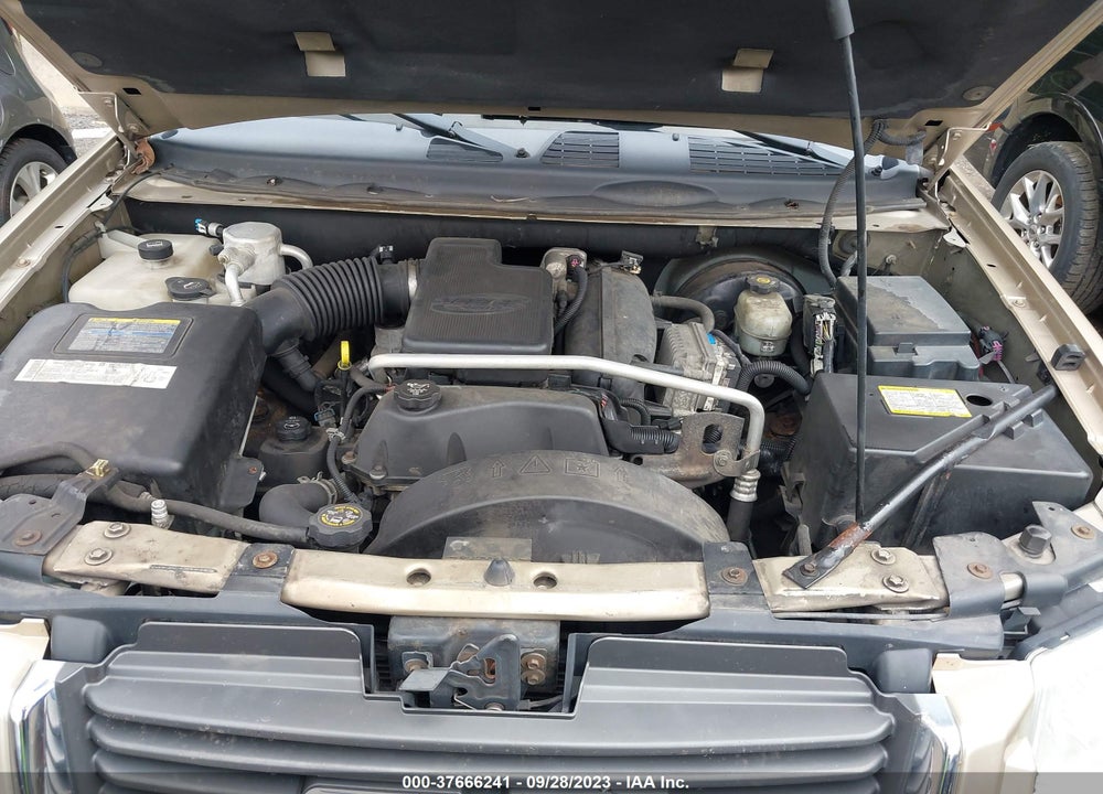 2005 GMC ENVOY SLT VIN: 1GKDT13SX52183385