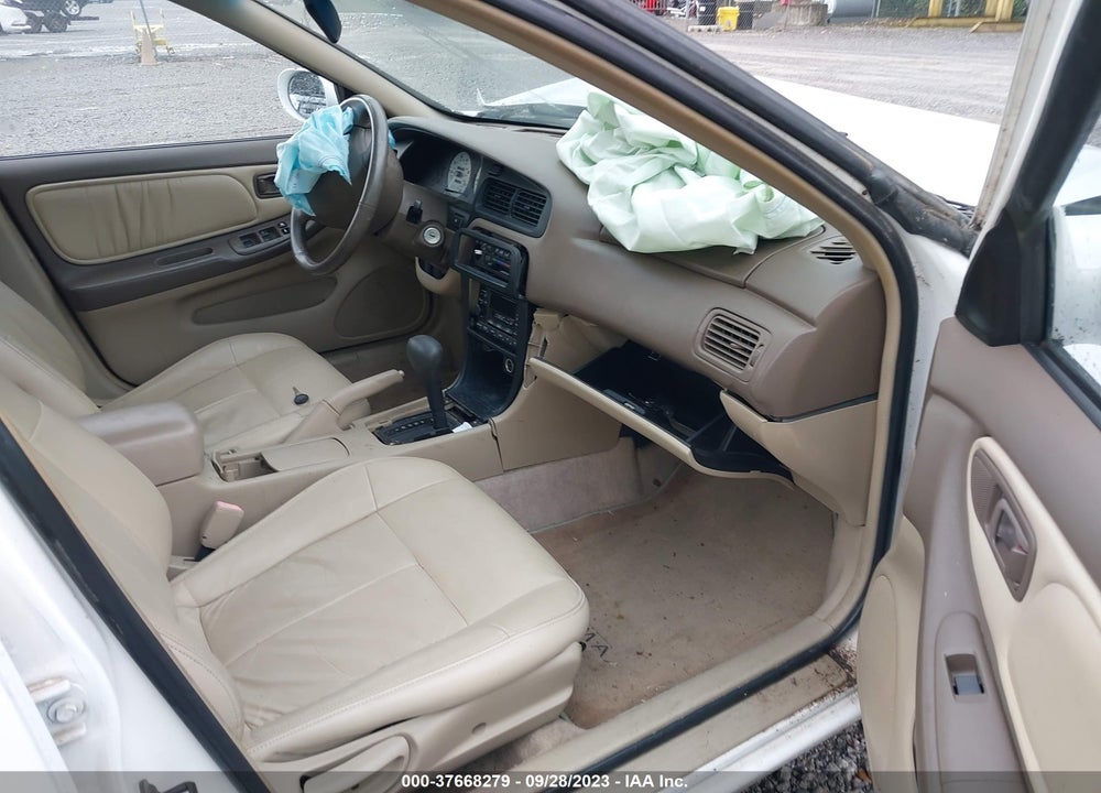 1998 NISSAN ALTIMA GXE/GLE/XE/SE VIN: 1N4DL01D6WC153666
