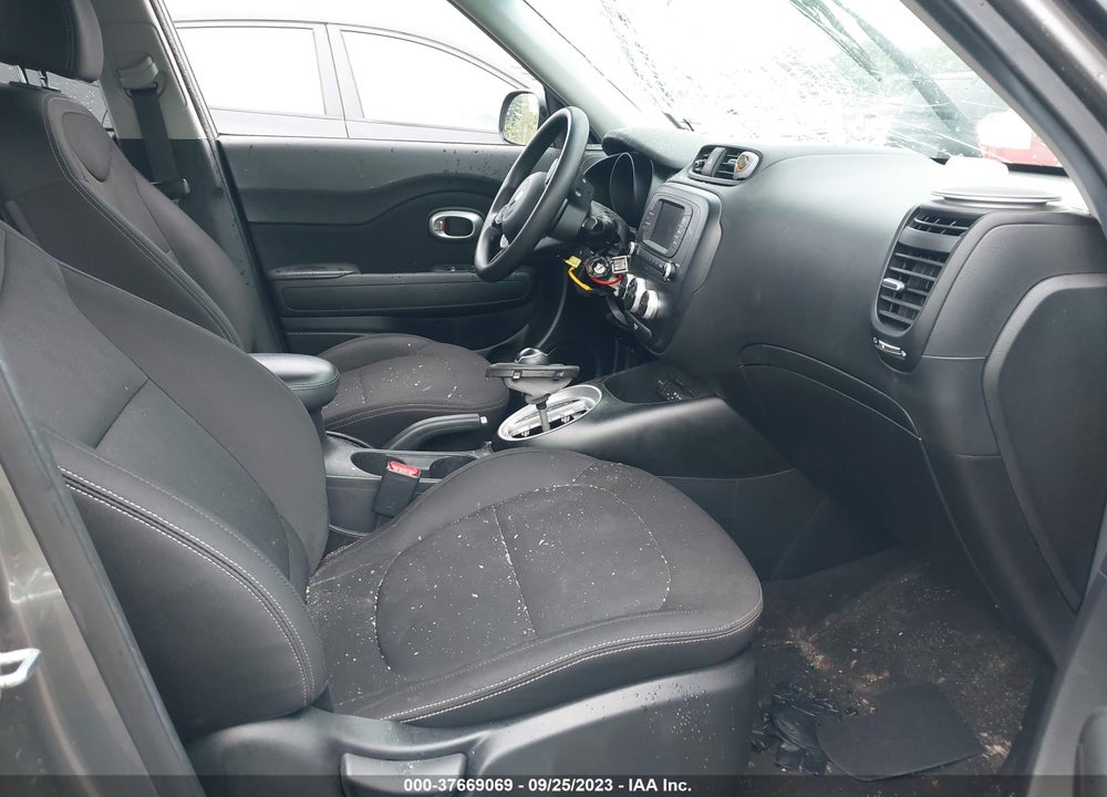 2018 KIA SOUL VIN: KNDJN2A27J7523798