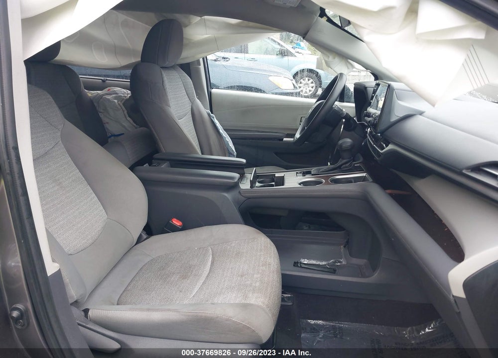 2021 TOYOTA SIENNA LE VIN: 5TDKRKEC2MS029239