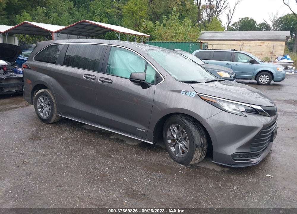 2021 TOYOTA SIENNA LE VIN: 5TDKRKEC2MS029239