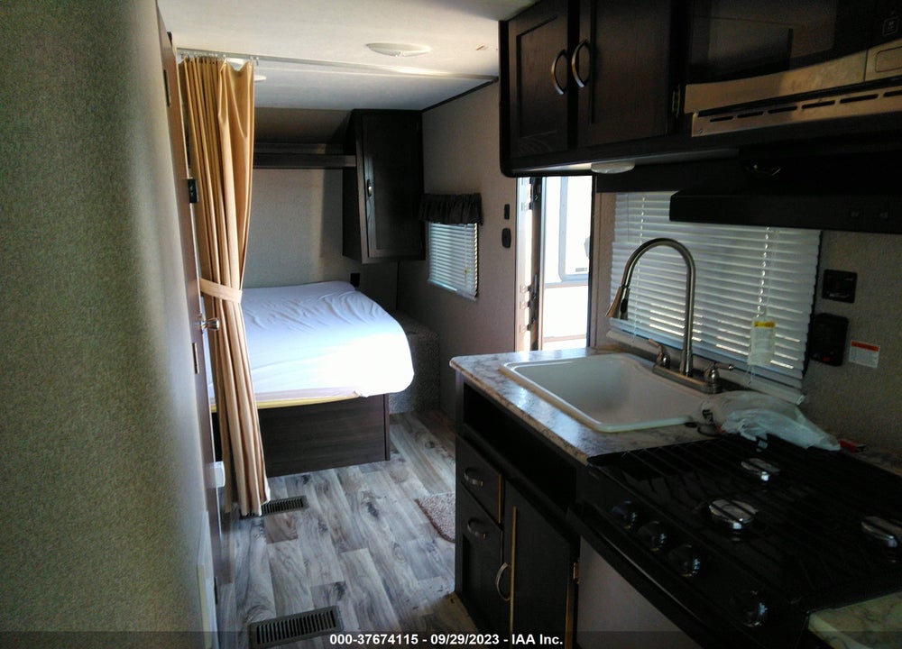 2018 KEYSTONE SPRINGFIELD VIN: 4YDT20225J3152732
