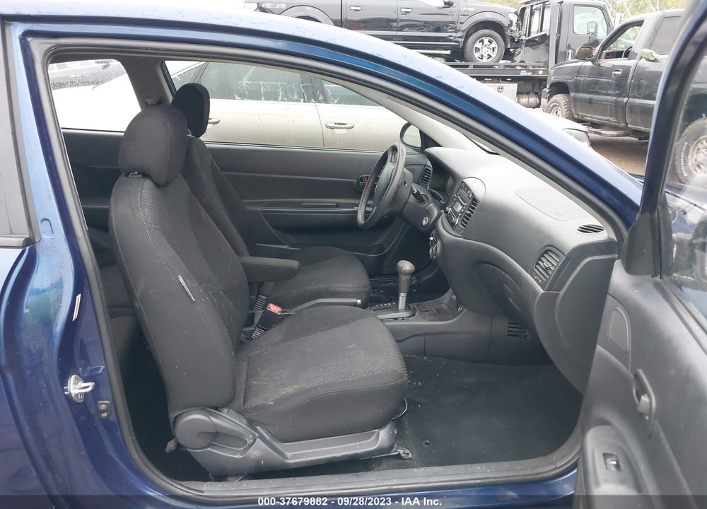 2008 HYUNDAI ACCENT GS VIN: KMHCM36C68U070199