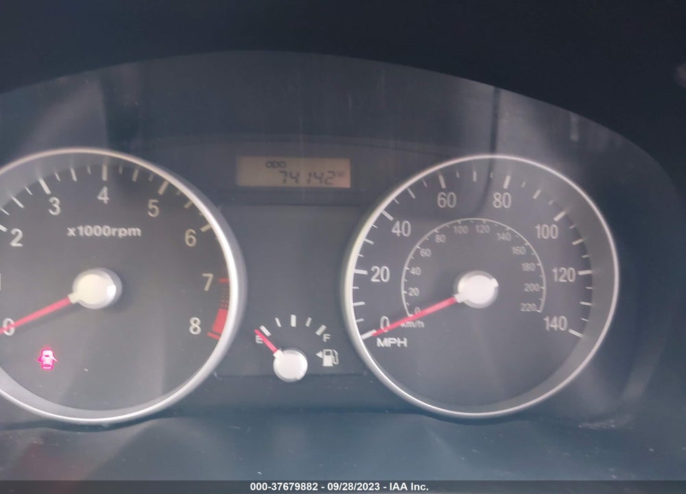 2008 HYUNDAI ACCENT GS VIN: KMHCM36C68U070199
