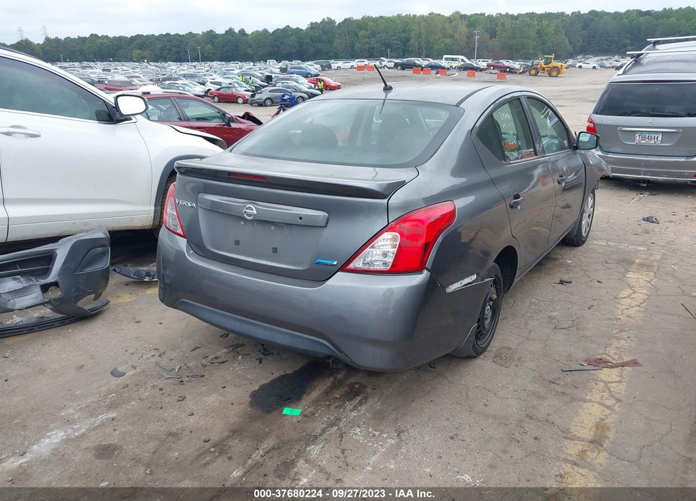 2016 NISSAN VERSA 1.6 S+ VIN: 3N1CN7AP1GL847855