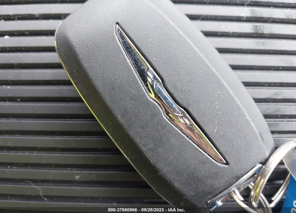 2021 CHRYSLER PACIFICA HYBRID LIMITED VIN: 2C4RC1S73MR507369
