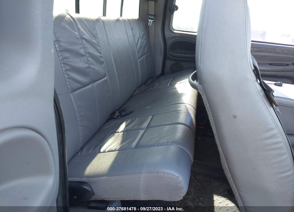 1998 DODGE RAM 2500 ST VIN: 1B7KF236XWJ198138