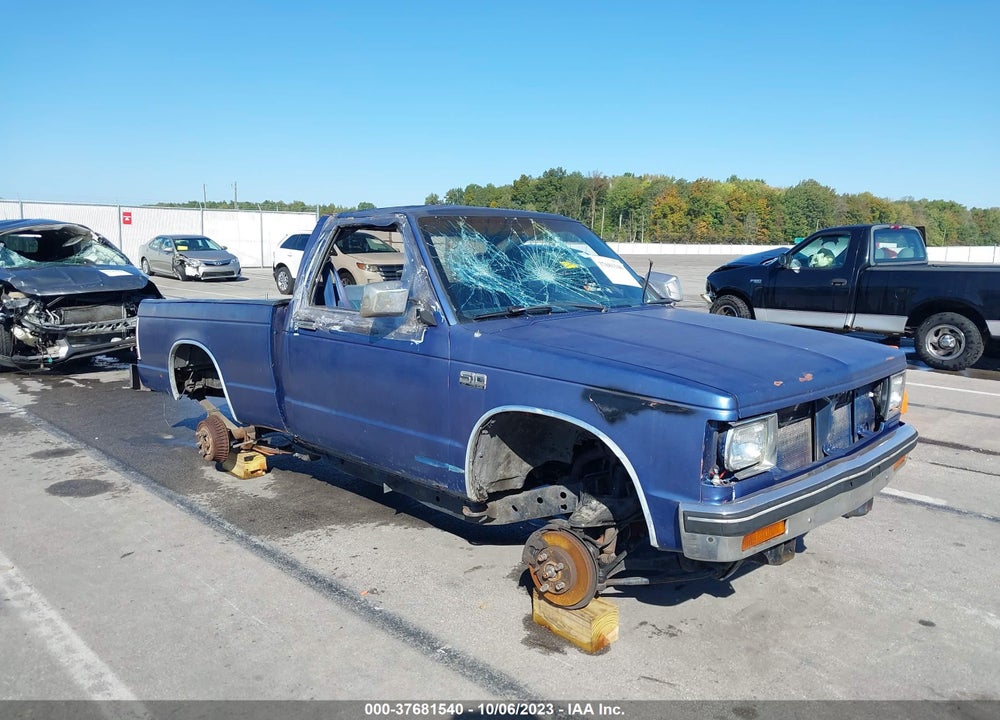 1987 CHEVROLET S TRUCK S10 VIN: 1GCCT14R1H2198901