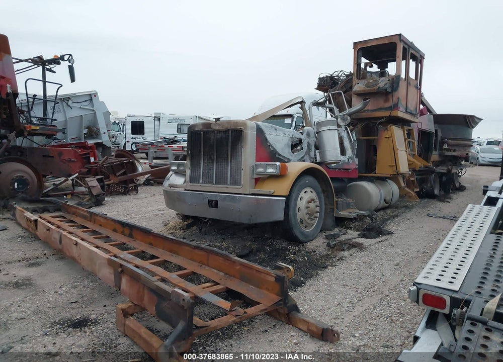 1995 PETERBILT 377 VIN: 1XPCDB9X1SD376097