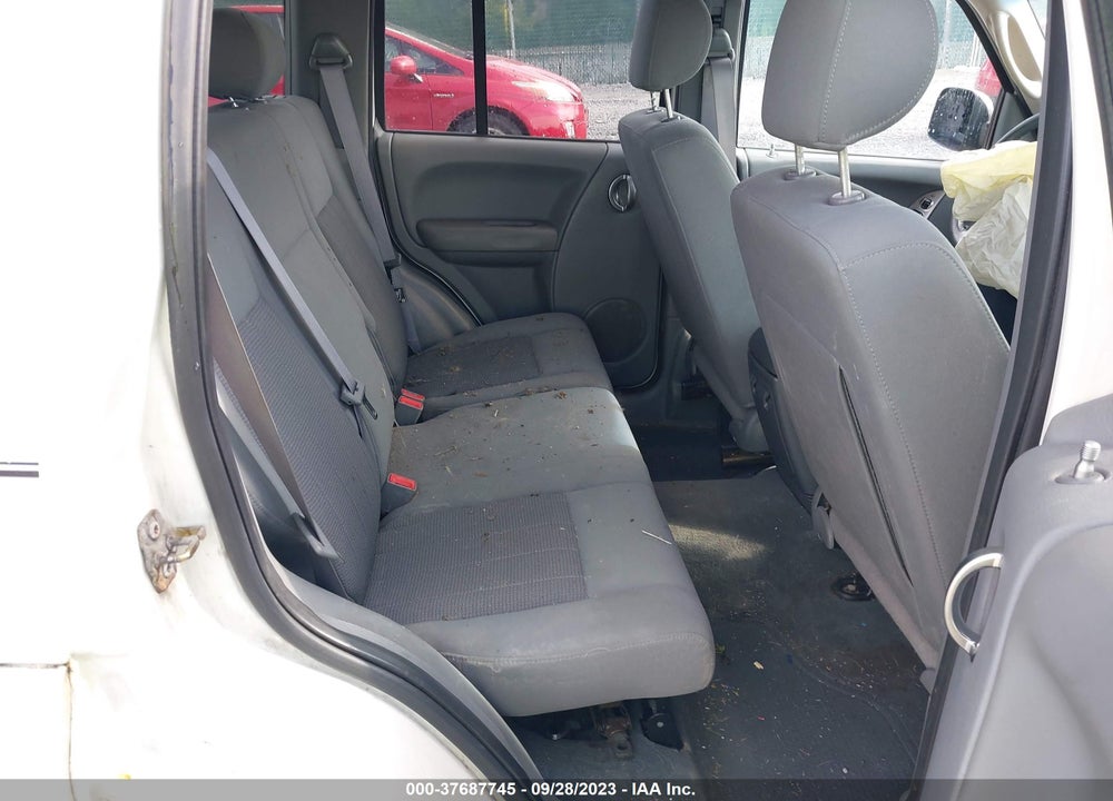 2005 JEEP LIBERTY LIMITED EDITION VIN: 1J4GL58KX5W522870