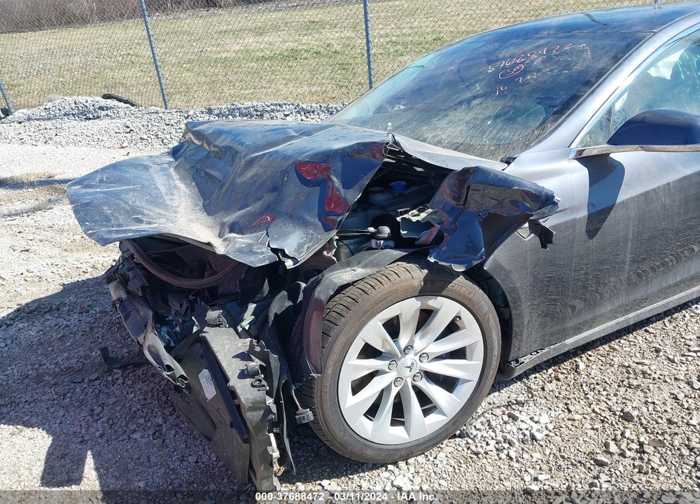 2018 TESLA MODEL S 75D/P100D/100D VIN: 5YJSA1E28JF286334