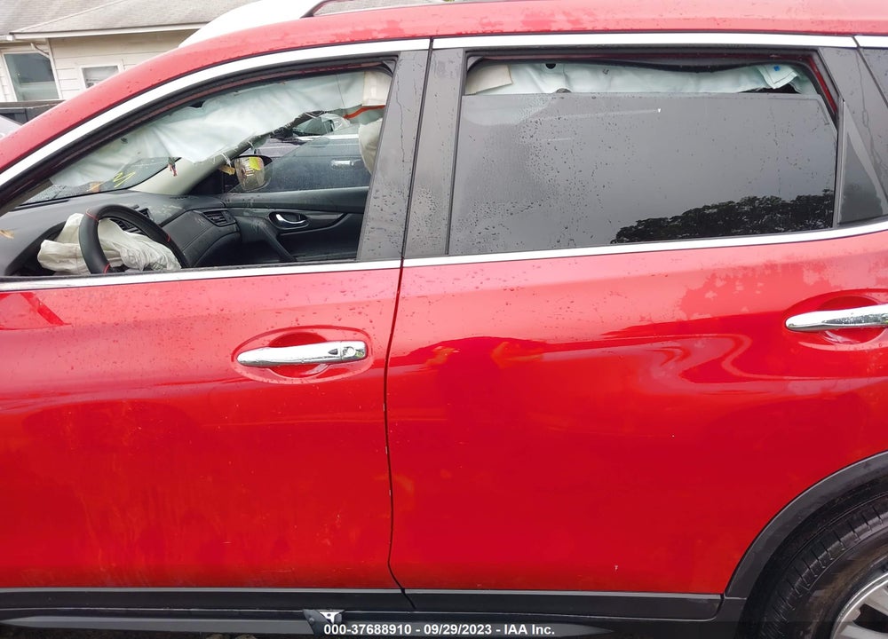2017 NISSAN ROGUE SV VIN: JN8AT2MV3HW281222
