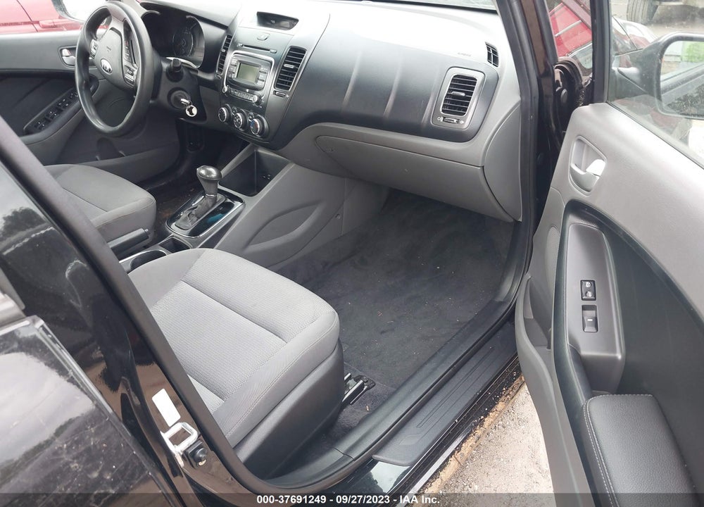 2017 KIA FORTE LX VIN: 3KPFK4A79HE153146