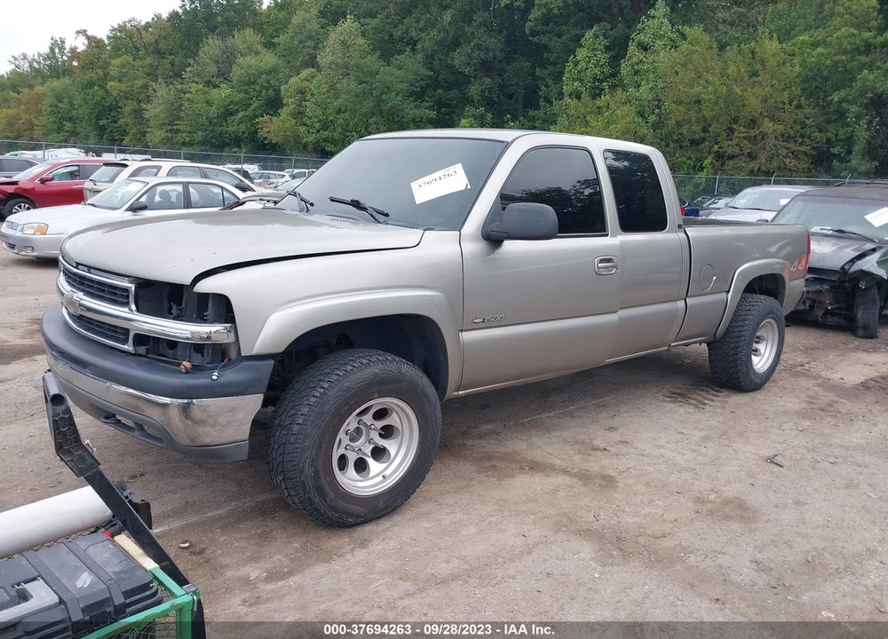 2001 CHEVROLET SILVERADO 1500 LS VIN: 1GCEK19V81E212363