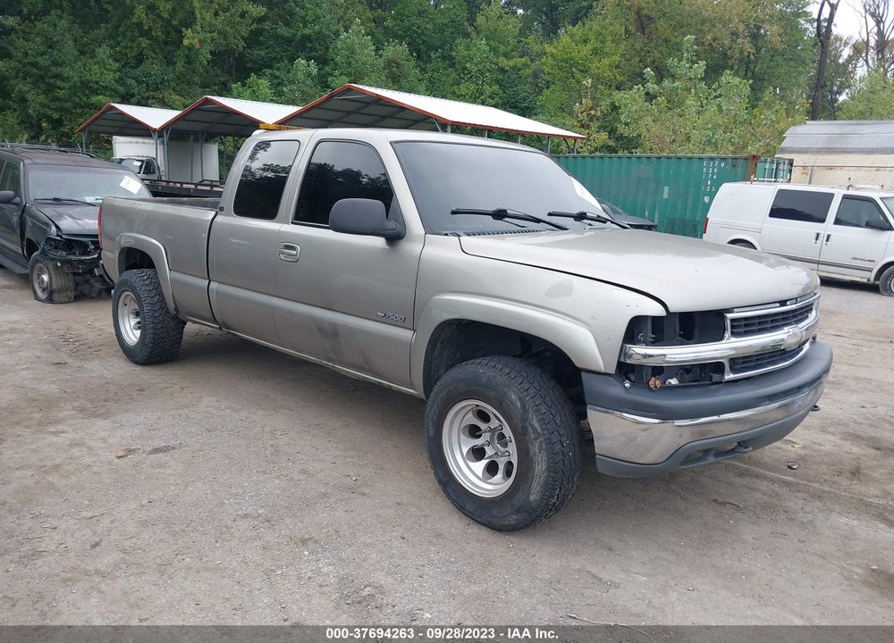 2001 CHEVROLET SILVERADO 1500 LS VIN: 1GCEK19V81E212363