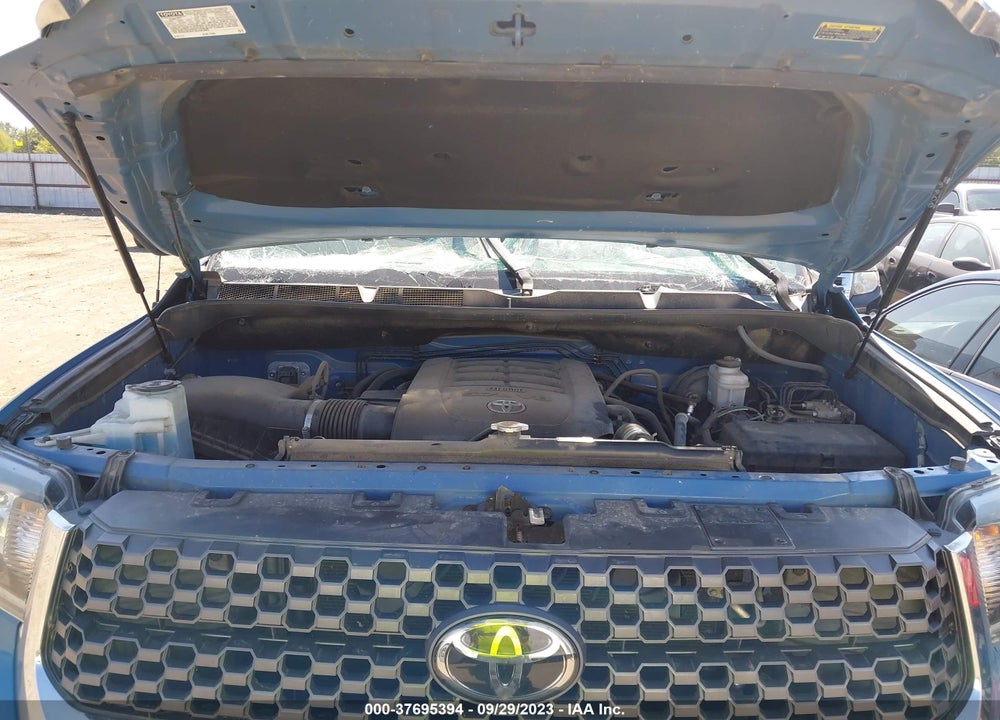2019 TOYOTA TUNDRA SR5 5.7L V8 VIN: 5TFDW5F12KX811127
