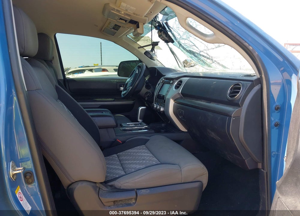 2019 TOYOTA TUNDRA SR5 5.7L V8 VIN: 5TFDW5F12KX811127