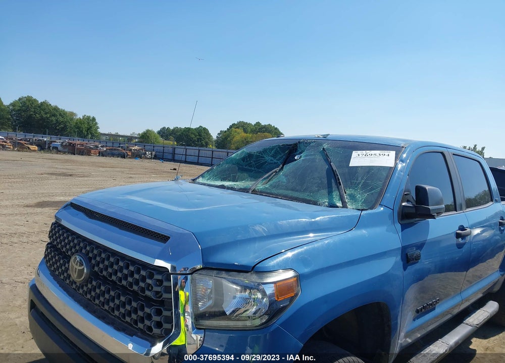 2019 TOYOTA TUNDRA SR5 5.7L V8 VIN: 5TFDW5F12KX811127