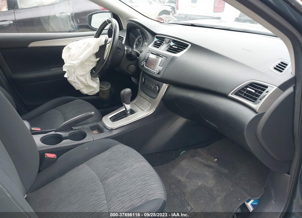 2015 NISSAN SENTRA SV VIN: 3N1AB7AP7FY380555