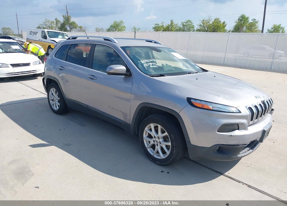2018 JEEP CHEROKEE LATITUDE FWD VIN: 1C4PJLCB5JD538763