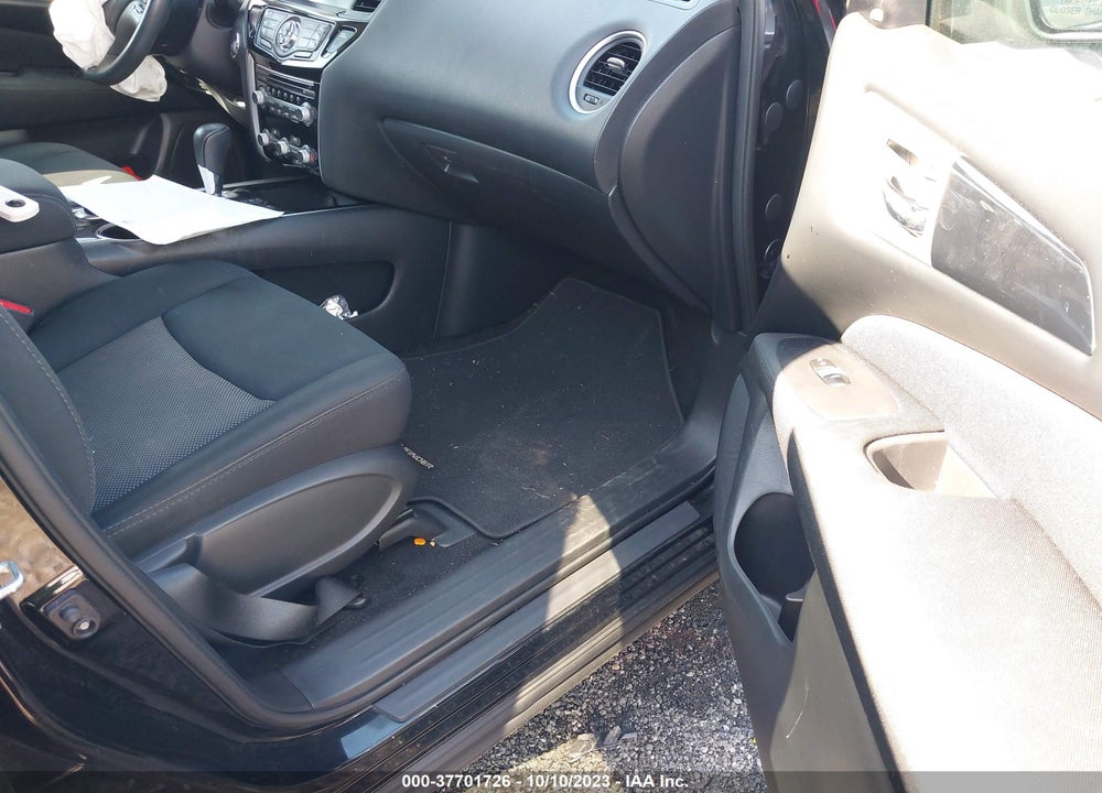 2017 NISSAN PATHFINDER SV VIN: 5N1DR2MM1HC908270