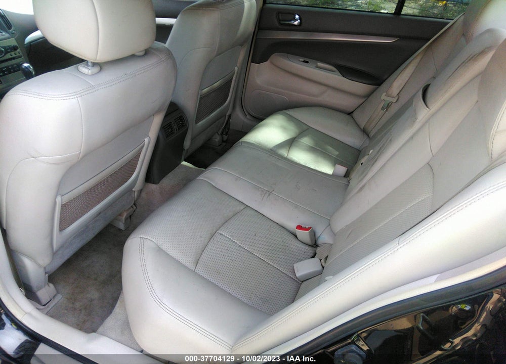 2015 INFINITI Q40 VIN: JN1CV6AP4FM580354