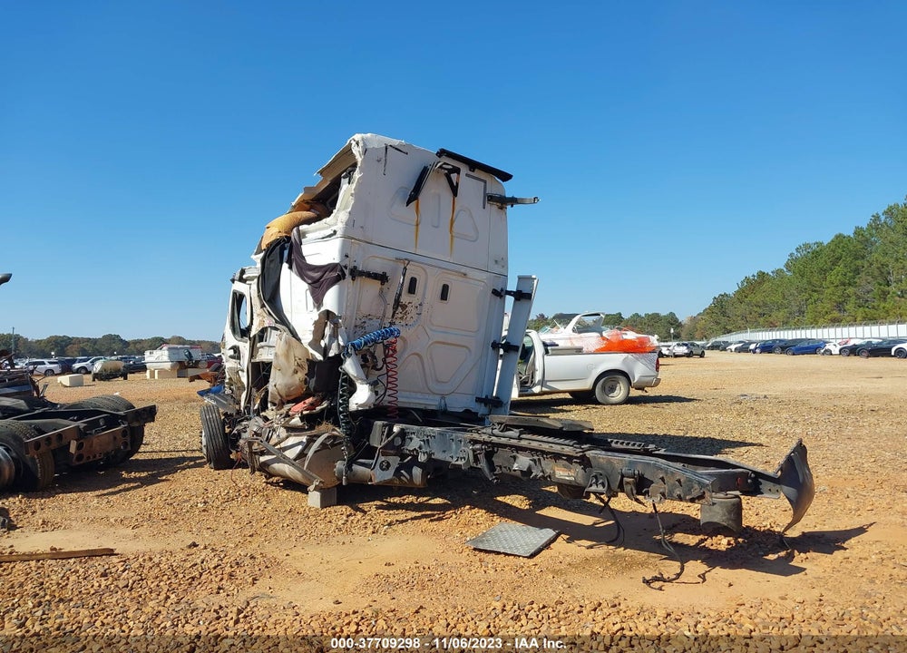 2018 FREIGHTLINER CASCADIA 125 VIN: 3AKJGLDR0JSHR0703
