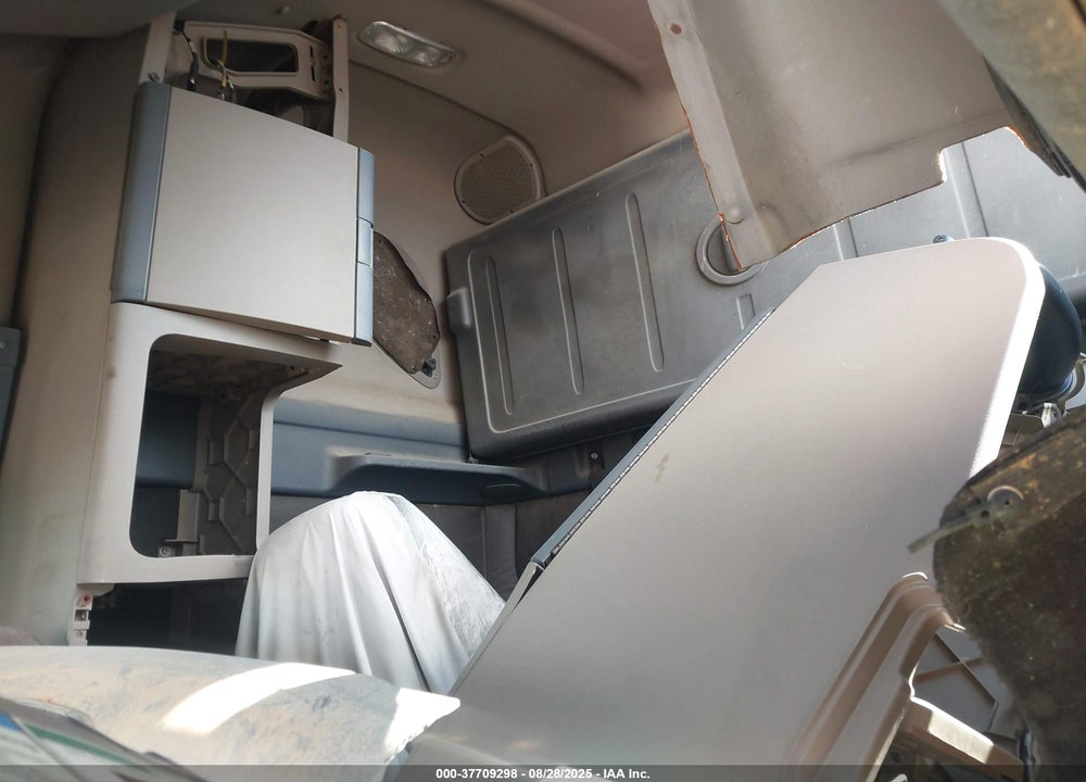 2018 FREIGHTLINER CASCADIA 125 VIN: 3AKJGLDR0JSHR0703